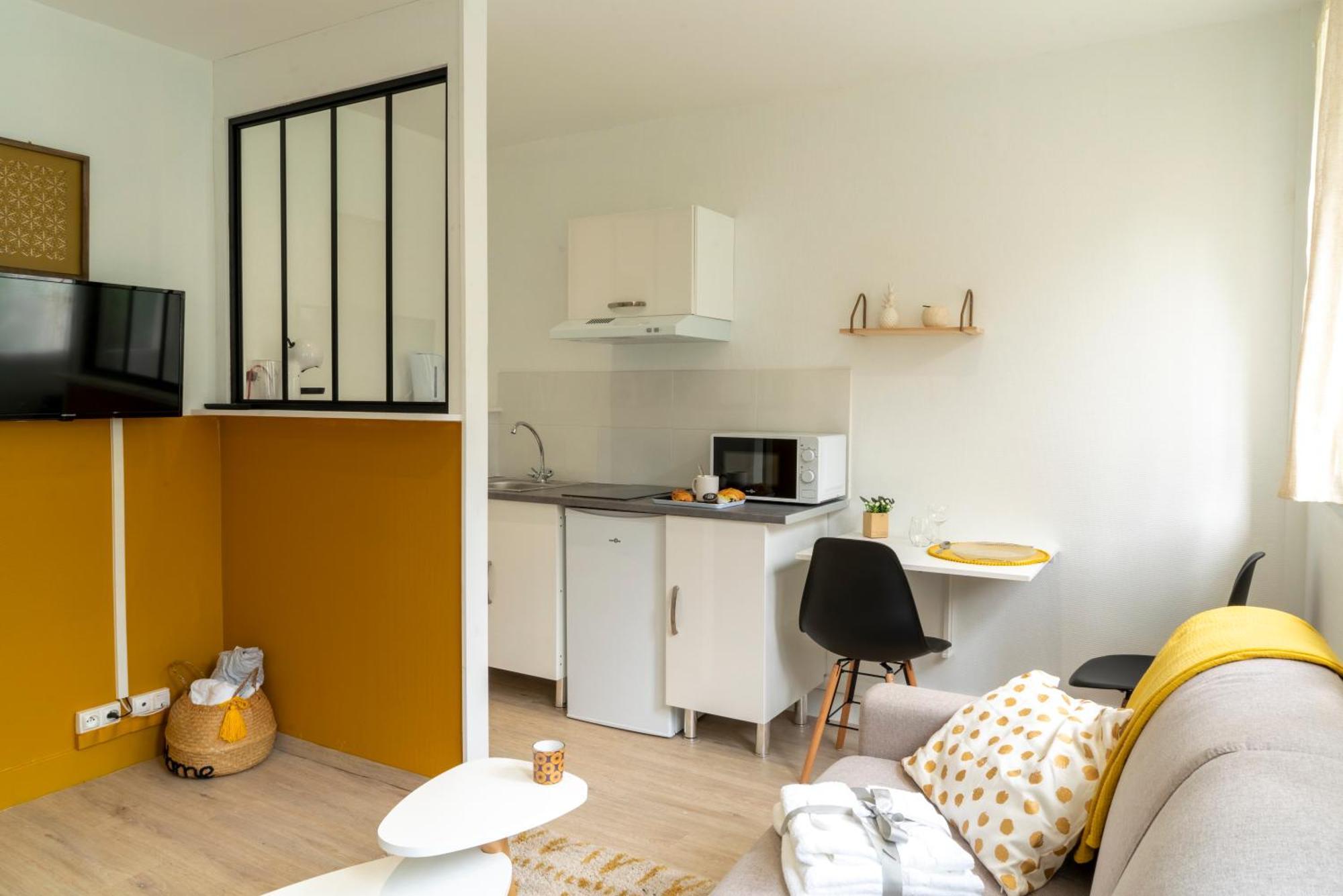 Stockholm- Studio Serenite Avec Jardin Charleville-Mezieres Exterior photo